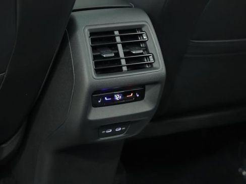 New 2026 Volkswagen Tiguan SEL R-Line image 34