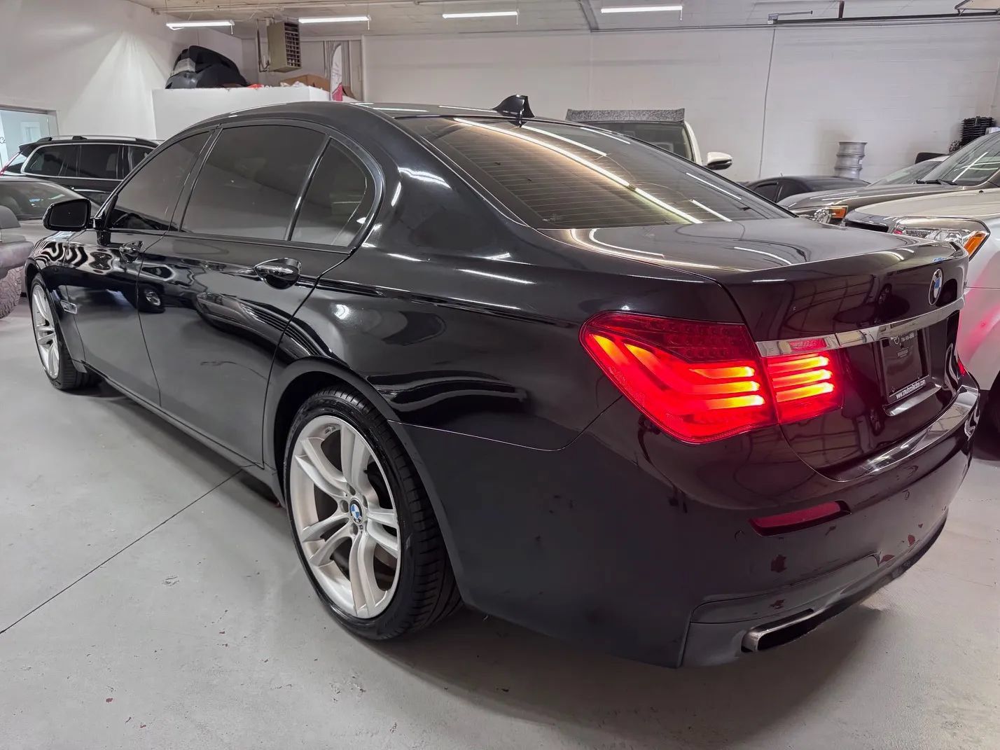 Used 2014 BMW 750Li RWD image 5