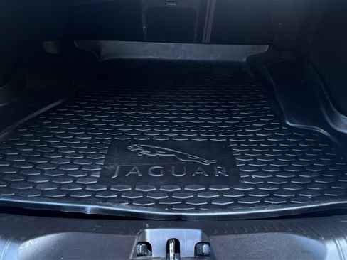 Used 2015 Jaguar XF Premium RWD image 46