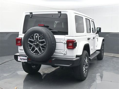 New 2026 Jeep Wrangler Sahara image 5