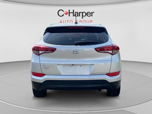 Used 2017 Hyundai Tucson SE w/ Cargo Package FWD image 4