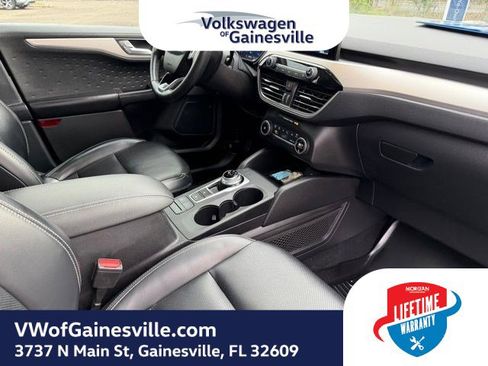 Used 2020 Ford Escape SE Sport image 10