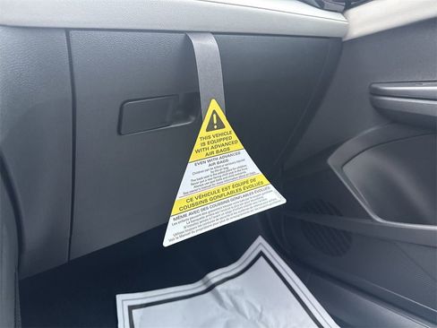 New 2026 Volkswagen Taos S image 36