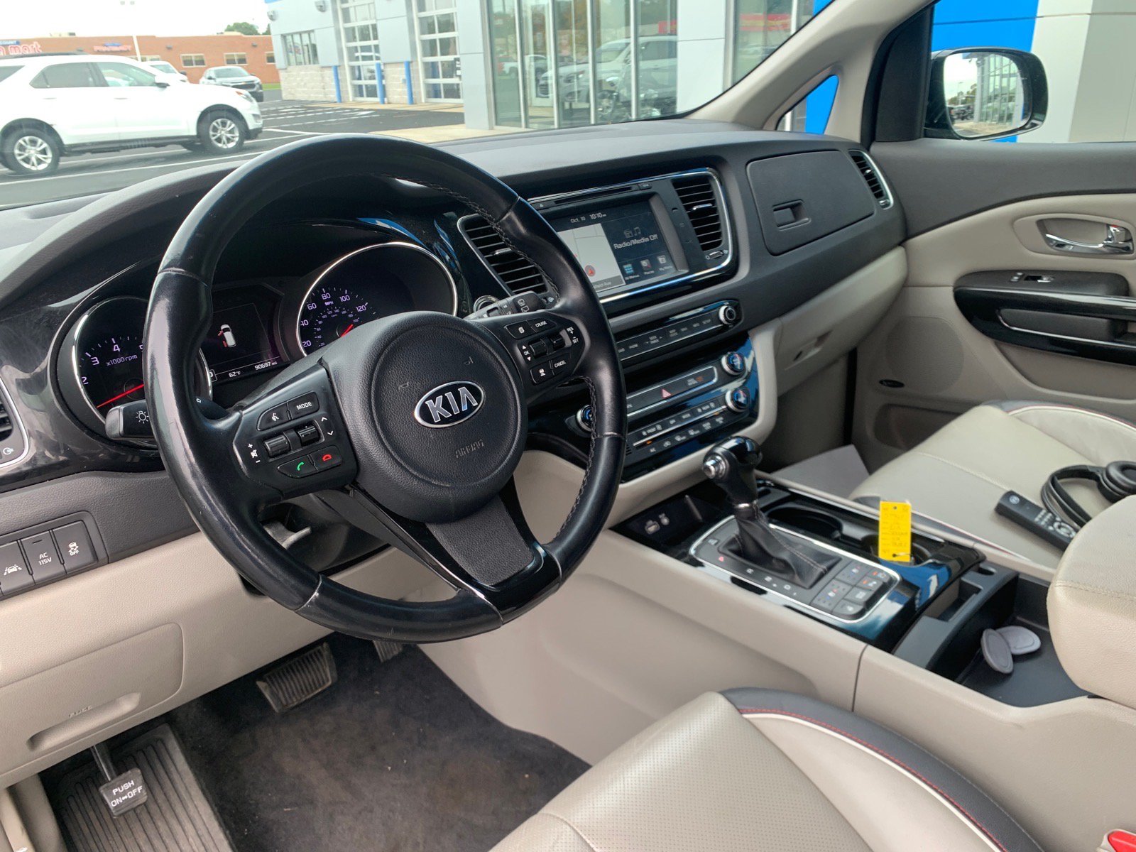 Used 2016 Kia Sedona SX FWD image 8