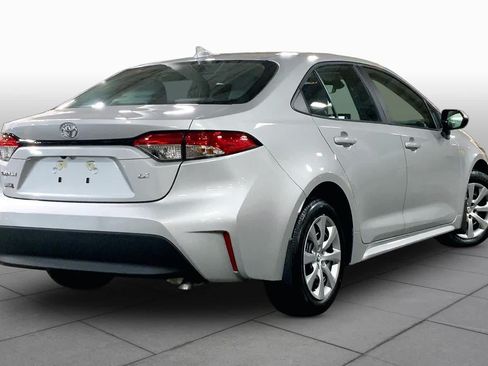 Used 2026 Toyota Corolla LE FWD image 13