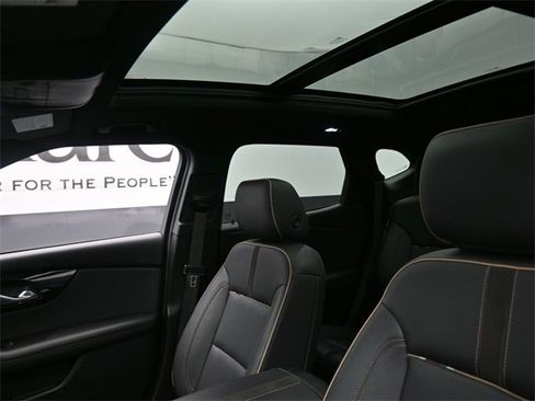 Used 2023 Chevrolet Blazer Premier image 13