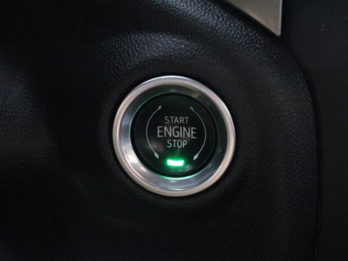 Used 2021 Chevrolet Silverado 1500 LT RWD image 19