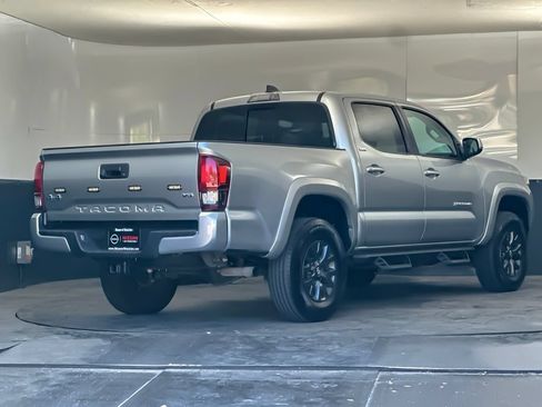 Used 2022 Toyota Tacoma SR5 w/ Technology Package AWD/4WD image 3