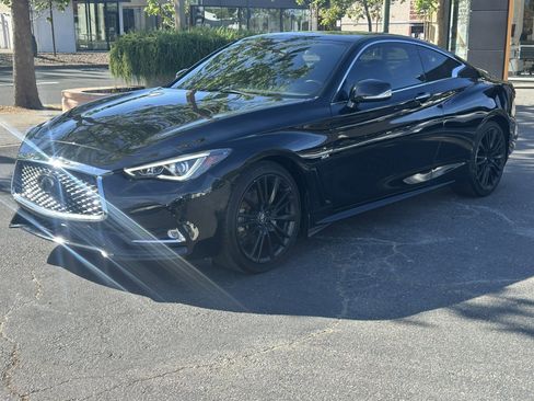 Used 2017 INFINITI Q60 Sport w/ Premium Plus Package 3.0T image 3