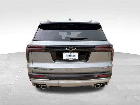 New 2026 Chevrolet Traverse Z71 w/ Enhanced Driving Package AWD/4WD image 5