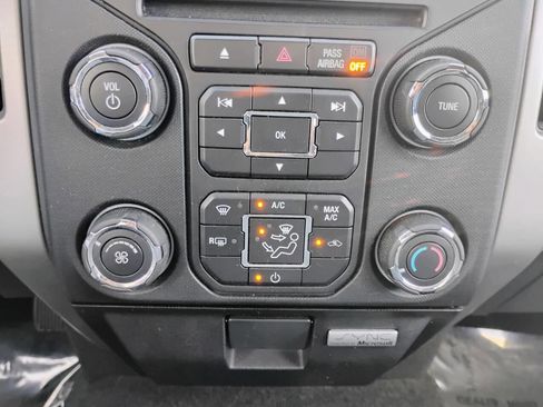 Used 2014 Ford F150 XLT w/ Equipment Group 302A Luxury AWD/4WD image 12