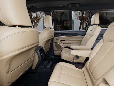 New 2026 Jeep Grand Cherokee L Limited image 23