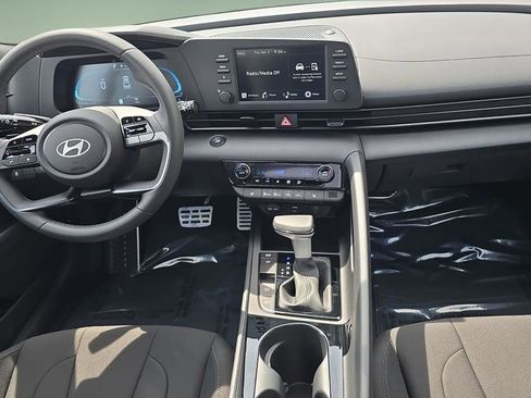 New 2026 Hyundai Elantra SEL Sport Premium FWD image 25