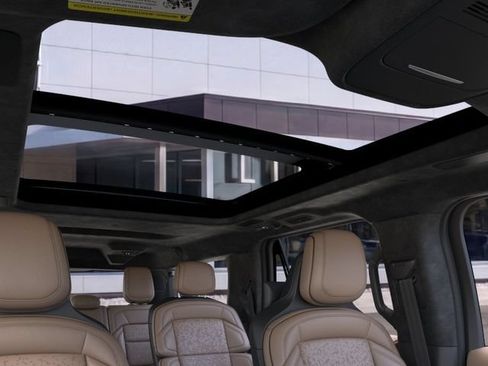 New 2026 Lincoln Navigator L Black Label AWD/4WD image 22