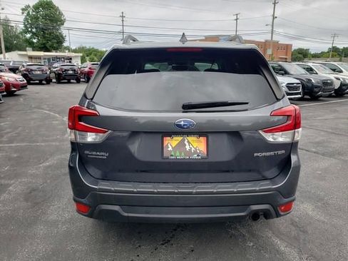 Used 2020 Subaru Forester Limited w/ Popular Package #3 image 4