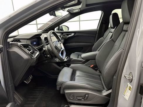 Used 2025 Audi Q4 e-tron Premium Plus w/ Premium Plus AWD/4WD image 12