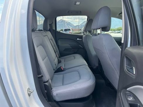 Used 2018 Chevrolet Colorado LT AWD/4WD image 26