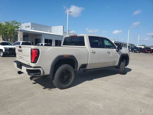 New 2026 GMC Sierra 2500 AT4 image 7