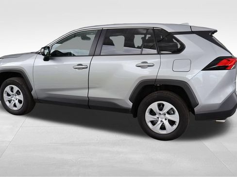 Certified 2025 Toyota RAV4 LE AWD/4WD image 10
