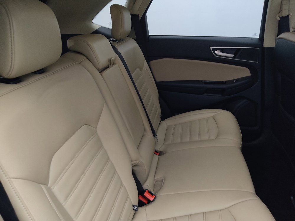 Used 2020 Ford Edge SEL w/ Convenience Package FWD image 19