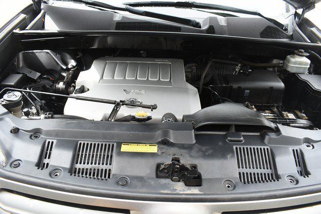 Used 2011 Toyota Highlander 4WD w/ Tech Pkg image 30