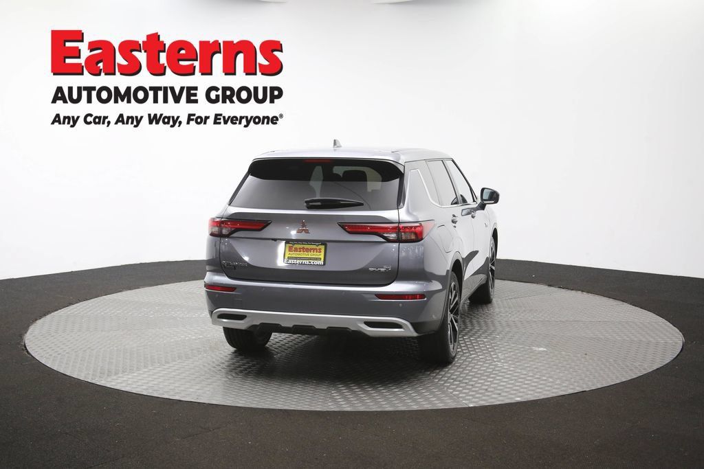 Used 2023 Mitsubishi Outlander SE AWD/4WD image 41
