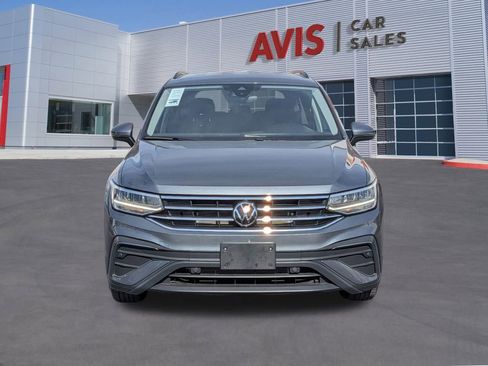 Used 2024 Volkswagen Tiguan S image 2