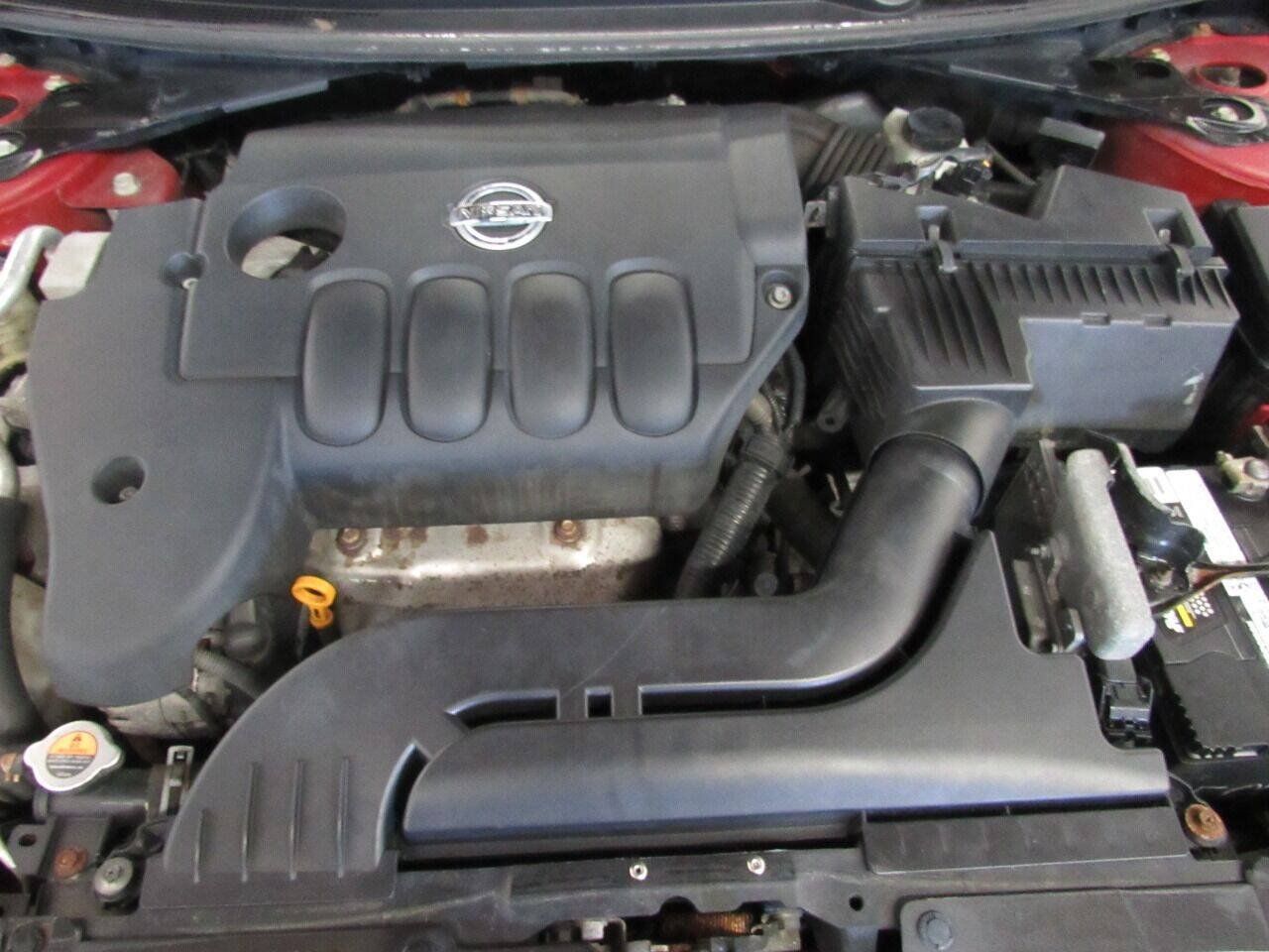 Used 2011 Nissan Altima 2.5 S w/ Convenience Pkg FWD image 4
