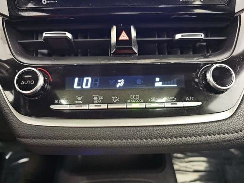 Used 2021 Toyota Corolla SE w/ SE Premium Package FWD image 25