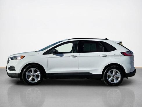 Used 2024 Ford Edge SE image 4