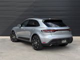 Certified 2025 Porsche Macan image 3