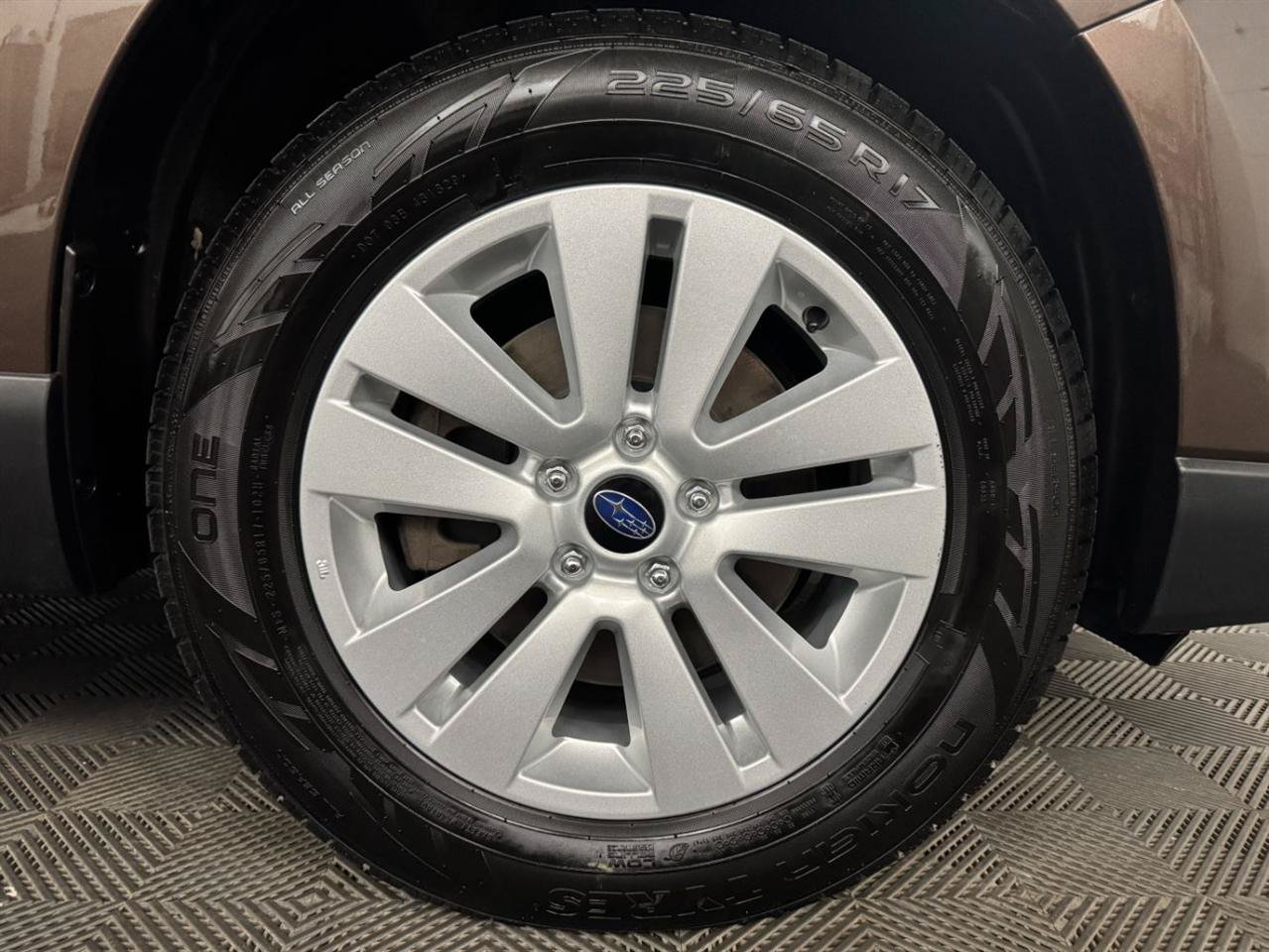 Used 2019 Subaru Outback 2.5i Premium AWD/4WD image 25