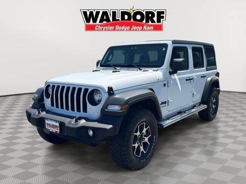 Used 2022 Jeep Wrangler Unlimited Sport AWD/4WD image 3