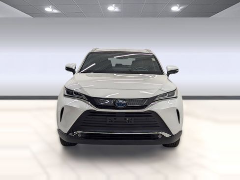 Used 2024 Toyota Venza LE image 5