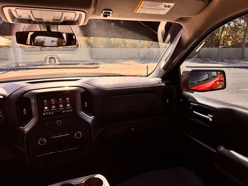 Used 2021 Chevrolet Silverado 1500 Custom image 26