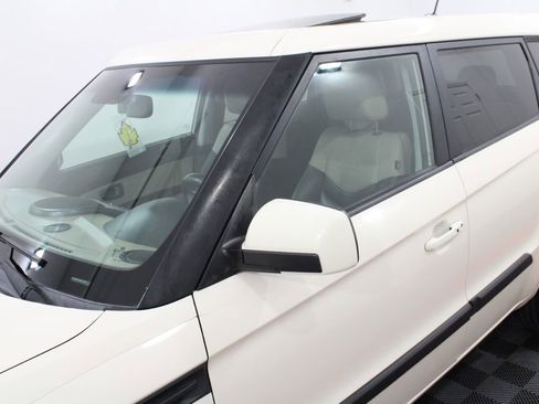 Used 2011 Kia Soul ! image 8