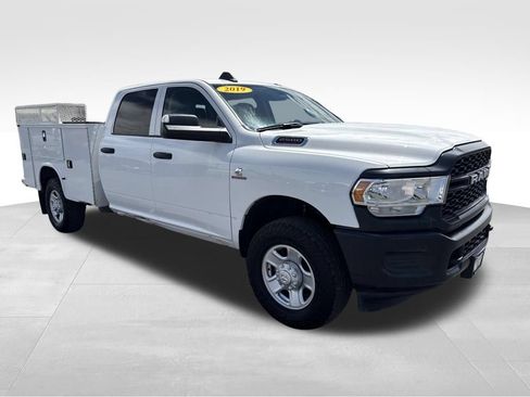 Used 2019 RAM 2500 Tradesman AWD/4WD image 9
