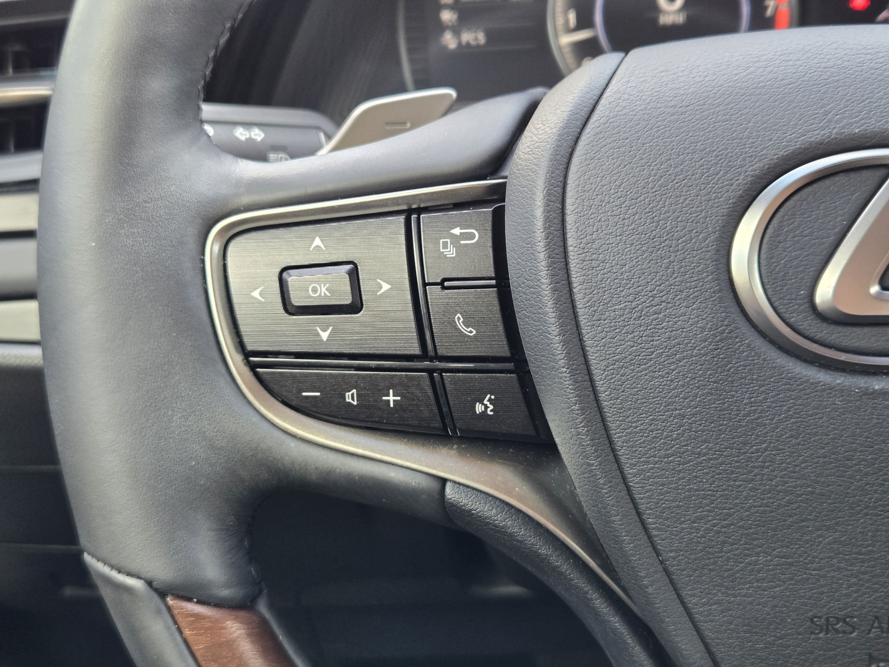 Certified 2024 Lexus ES 350 Ultra Luxury w/ Accessory Package (Z2) FWD image 28