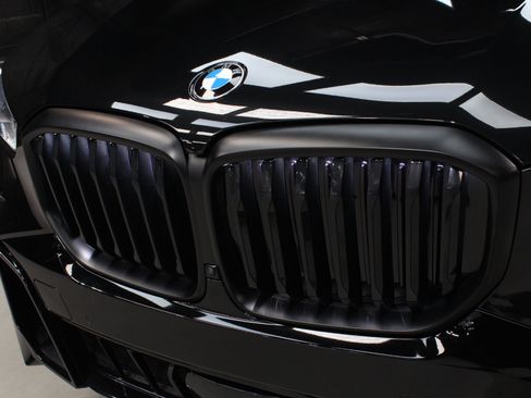 Used 2025 BMW X5 sDrive40i w/ M Sport Package RWD image 6