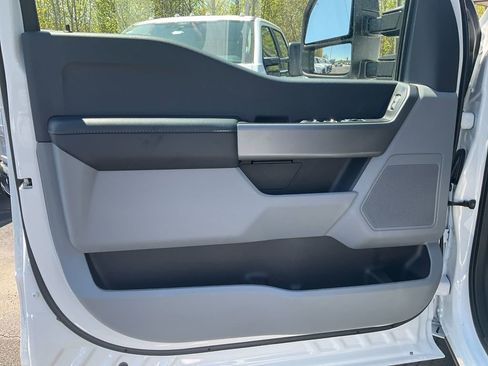New 2026 Ford F250 XL w/ STX Appearance Package AWD/4WD image 17