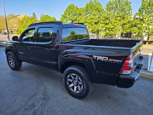 Used 2015 Toyota Tacoma TRD Pro AWD/4WD image 3