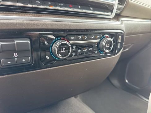 Used 2025 Chevrolet Silverado 1500 LT RWD image 5