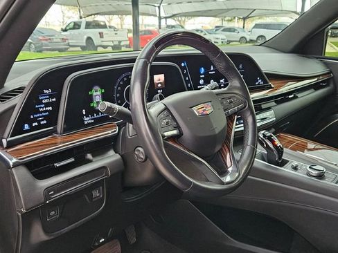 Certified 2023 Cadillac Escalade ESV Premium Luxury image 9