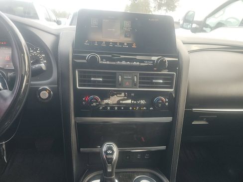 Used 2022 INFINITI QX80 Sensory w/ All-Season Package image 17