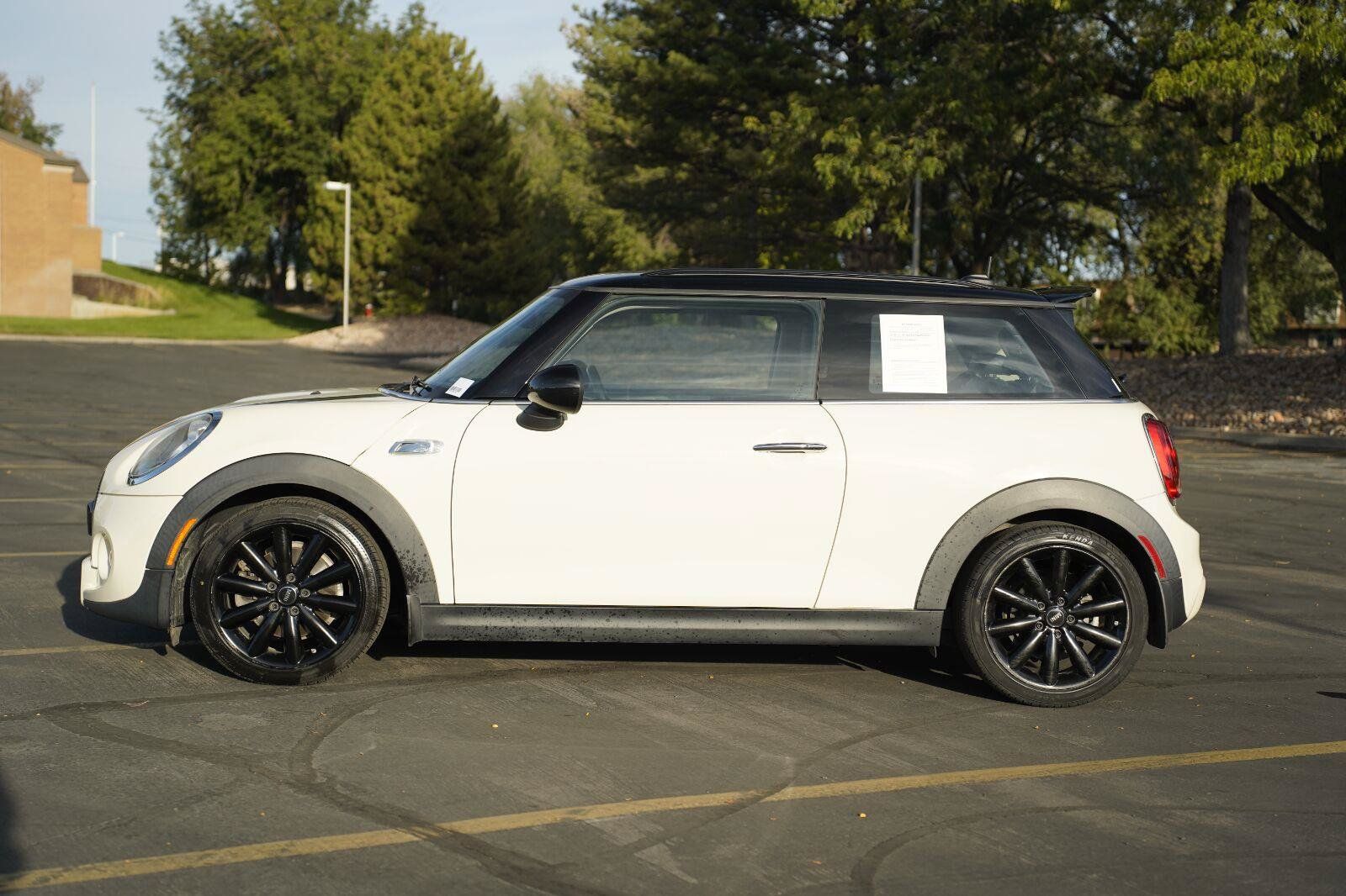 Used 2016 MINI Cooper S FWD image 2