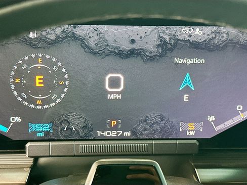 Used 2024 GMC Hummer EV 3X AWD/4WD image 12