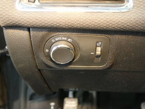 Used 2018 Chevrolet Cruze LT image 12