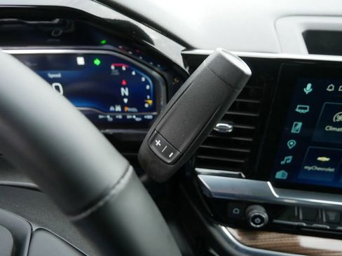 Certified 2025 Chevrolet Silverado 2500 LT w/ Convenience Package image 26