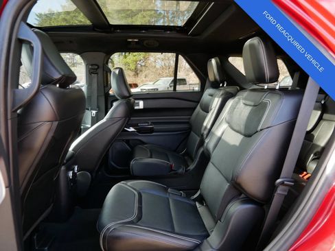 Used 2024 Ford Explorer ST w/ Equipment Group 401A AWD/4WD image 3