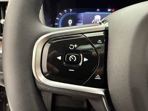 Certified 2023 Volvo XC60 B5 Plus w/ Protection Package Premier image 16